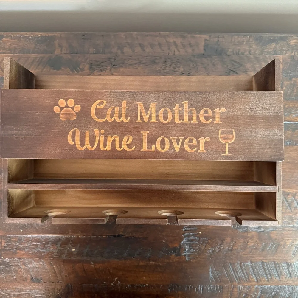 Wooden Wine Rack with Cat Mother Wine Lover Design NEW
